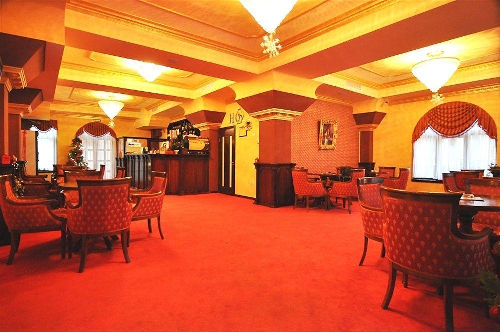 Hotel Eden Iasi Buitenkant foto